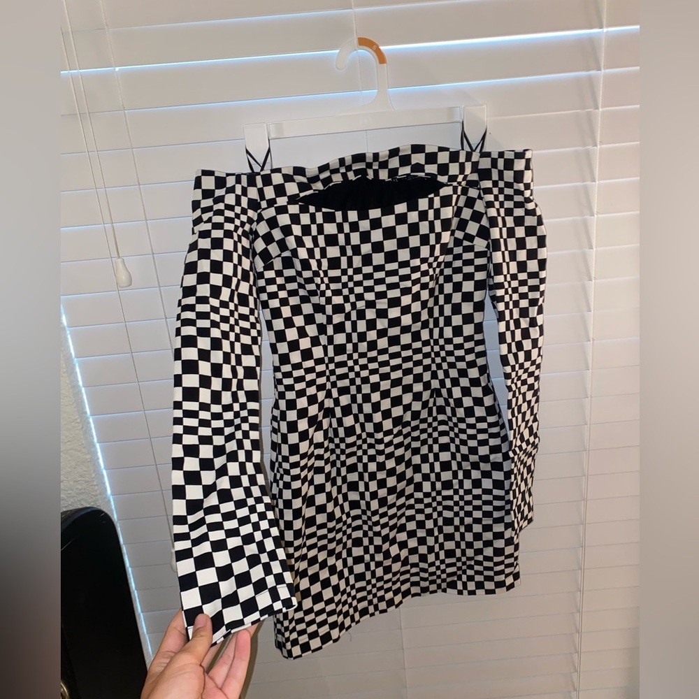 Zara fun black and white dress
